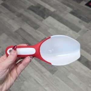 4 Ounce Scoop
